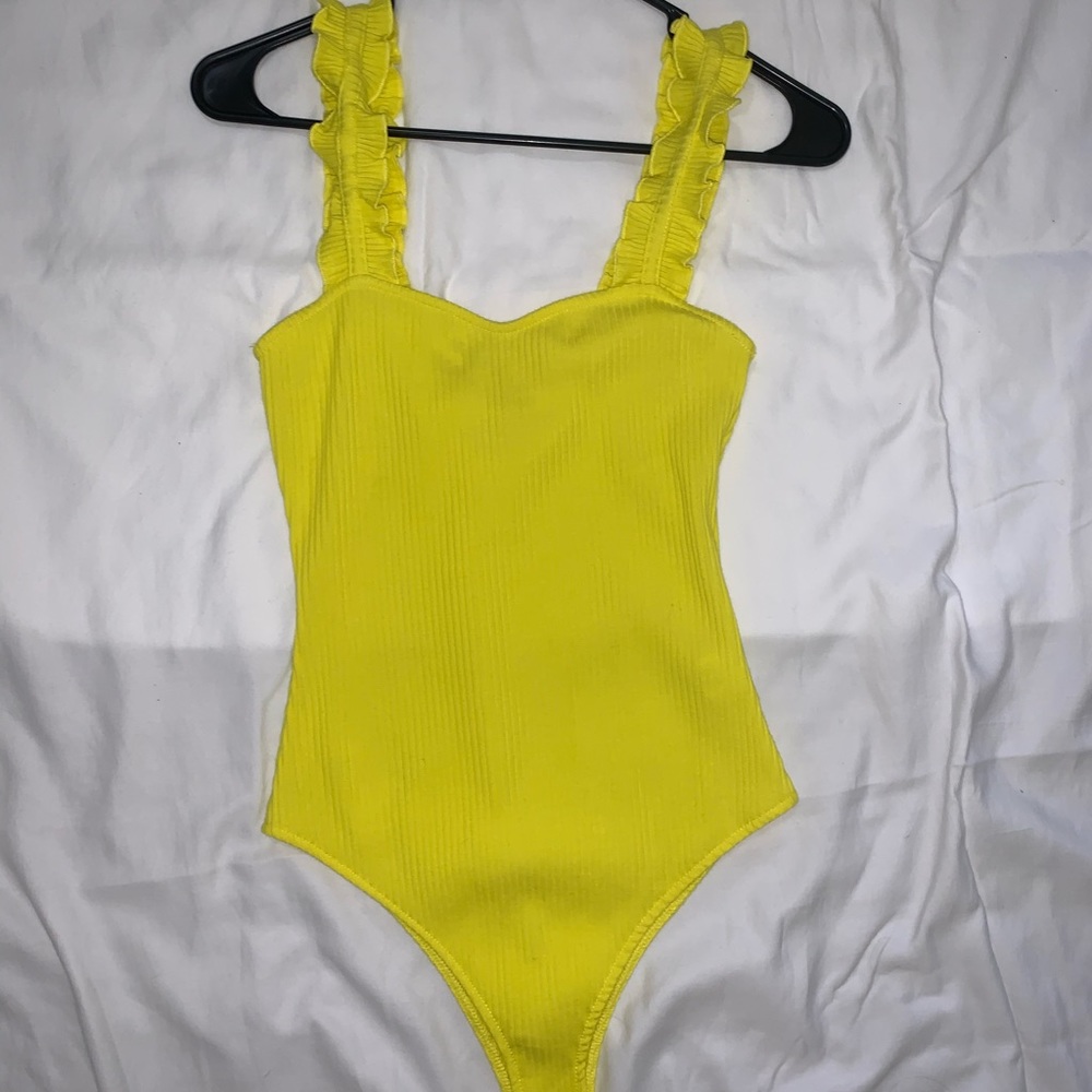yellow bodysuit w ruffle straps!